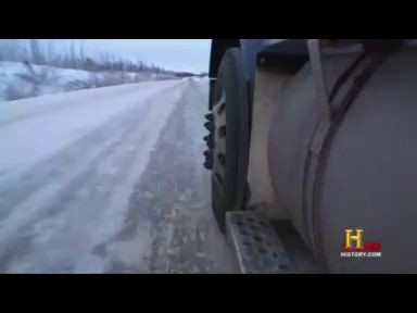 Отгадайте профессию этой девушки