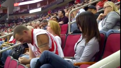 Не растерялась девушка