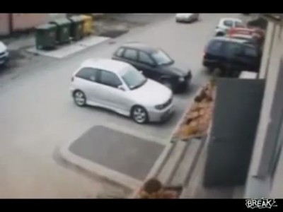 Перепутала педали