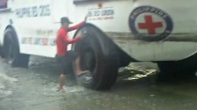 Red Cross Amphibian to the rescue. E Rodriguez near Araneta Ave.