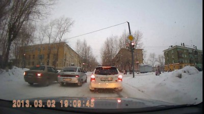 Сбивают пешехода в г. Полевском. 18+