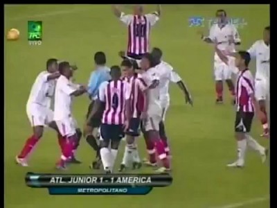 El "Piojo" Acuña, el maestro de los piscineros