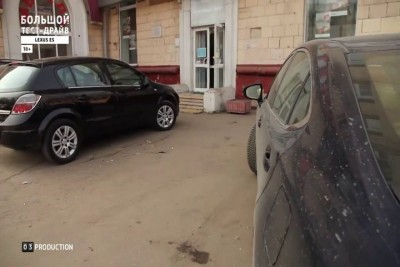 Прикольный пацанёнок :)