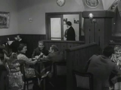 Штирлиц, встреча с женой в кафе Elefant