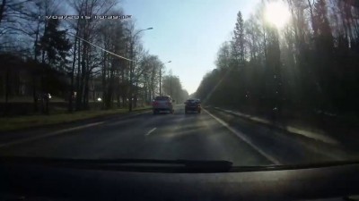 Хотел проучить, но убрался в столб....