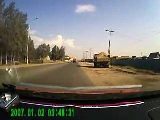 Один летел как угарелый, второй его не заметил...