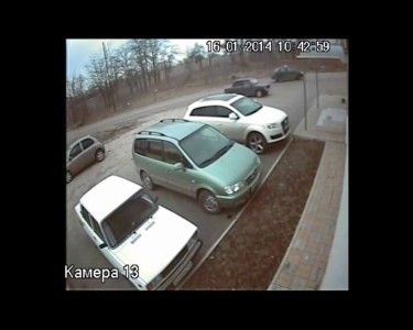 Не поставил на ручник