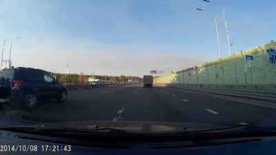 Пользуйтесь зеркалами и сигналами поворота.