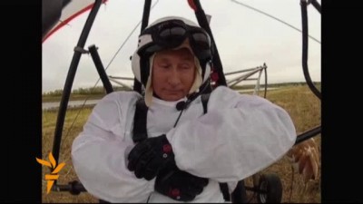 Путин пролетел с журавлями...