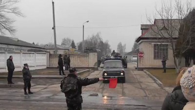 8/03/2014. 12:00. Вихід колони десантників з в/ч у Львові