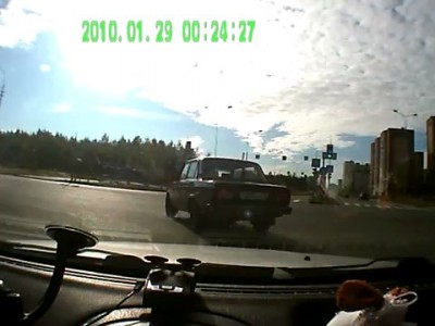 Авария Сургут 31.08.2011 - Не пропустил