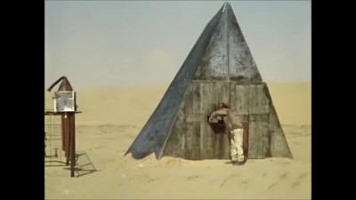 женщину вынули, автомат засунули...