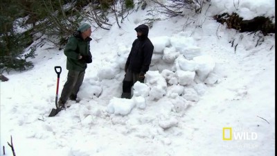 Росомаха спасает человека