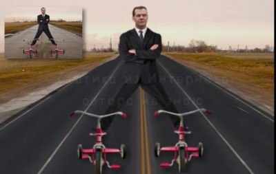 медведева растягивают