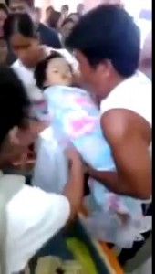 Трехлетняя девочка воскресла на собственных похоронах