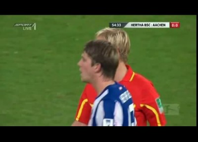 потрогал судью