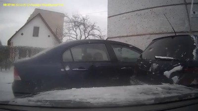 Водитель спас жизни детям