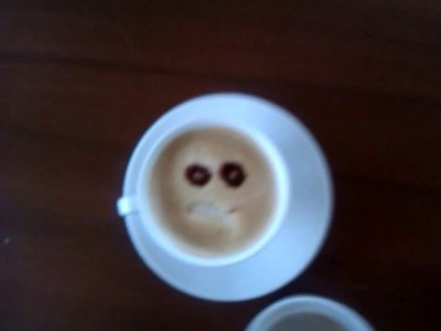 Тебя покормить?