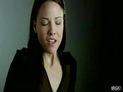 чихание замедленная съемка