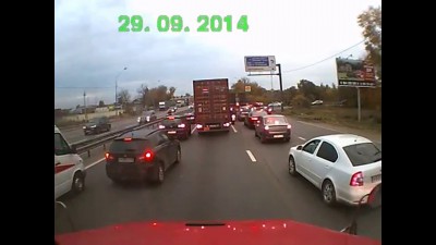 Поцарапал и удрал...