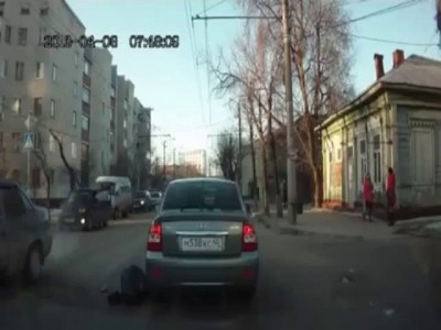 Сбил мать и ребенка