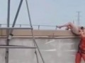 Герои пожарные спасают долбоёбов...