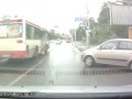 Пропустил даму!