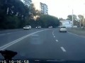 Оторвал бампер и свалил .