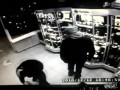 Папаша не разобравшись пнул парня