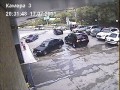 Грузовичек собрал припаркованные машины