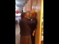Беженец изнасиловал манекен и испугал своим сексом Европу