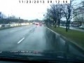 BMW поскользнулся и врезался в столб