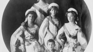 OTMAA_1910_in_court_dress1
