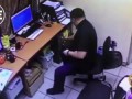 Охранник торговой точки ограбил сейф