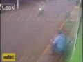 Thieves called "motochorros" try to rob the wrong guy