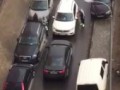 Мужик и девушка не разъехались