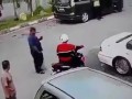 【专业到。。】假当好人指路，转移视线,然后由同党打抢！！！