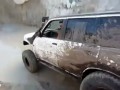 ДЖИП выпрыгивает из ямы !!!!!!