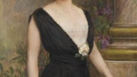 Portrait of an elegant woman