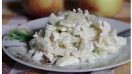 - салат с курицей и ананасами