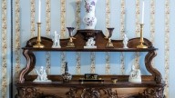 28.Фарфоровые статуэтки