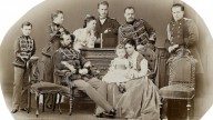 II с семьёй (впереди внук — Николай Александрович), 1870 г