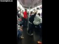 Драка белого и черного