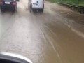 Шоссе становится рекой в Бельгии